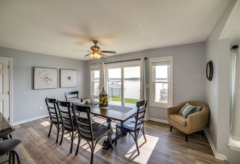 Quaint Olivet Cabin W/ Patio On Duck Lake!