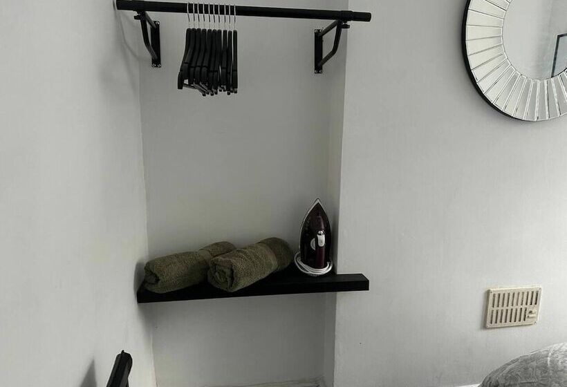 إقامة Beautiful 2 Bed House In Bridgend