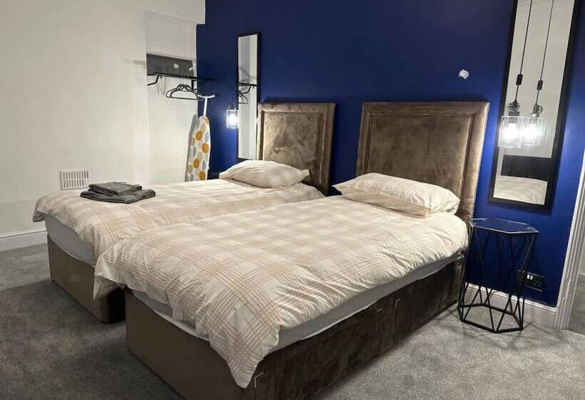 إقامة Beautiful 2 Bed House In Bridgend