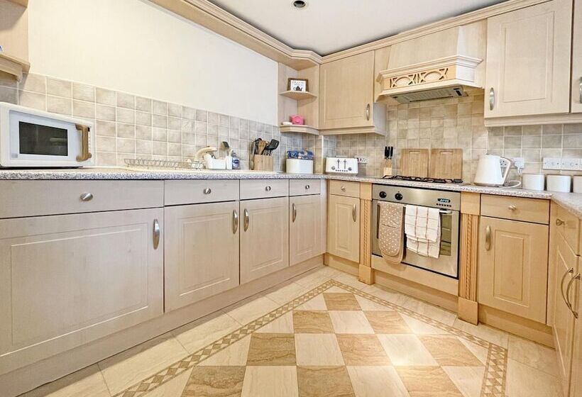 اقامتگاه The Stables Cottage Inn