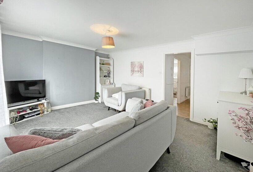 Резиденция The Stables Cottage Inn