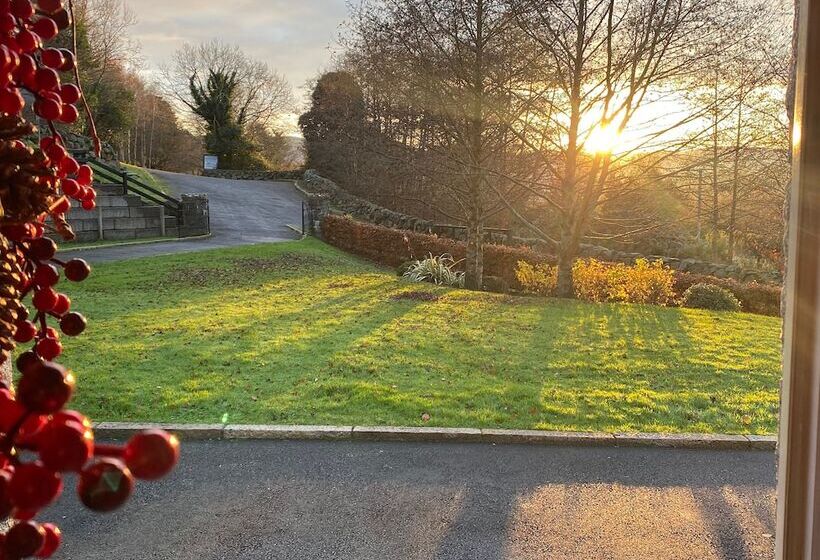 منتجع Rostrevor Valley Holiday Park  En Suite Rooms With Hot Tub And Private Car Service