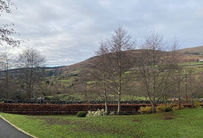 リゾートホテル Rostrevor Valley Holiday Park  En Suite Rooms With Hot Tub And Private Car Service