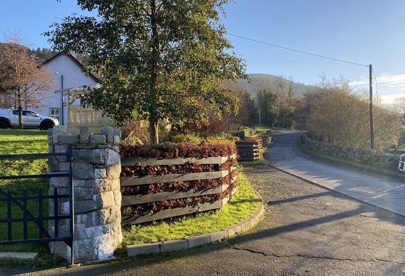 リゾートホテル Rostrevor Valley Holiday Park  En Suite Rooms With Hot Tub And Private Car Service