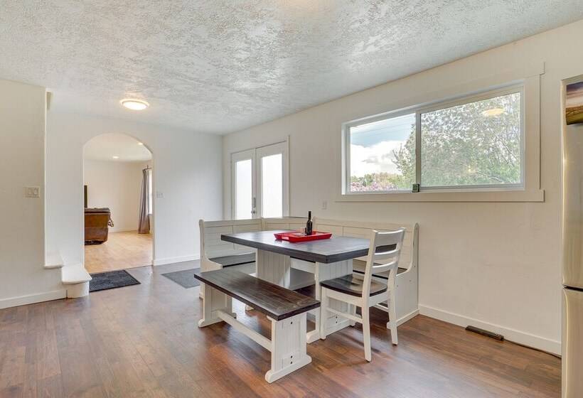 Rural Mountain View Home Near Hiking + Off Roading