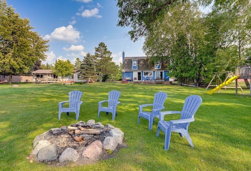 Saint Helen Lake House W/ Private Beach & Fire Pit