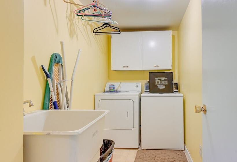 Saint Helen Lake House W/ Private Beach & Fire Pit