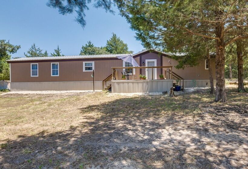 Secluded Rural Home In Normangee!