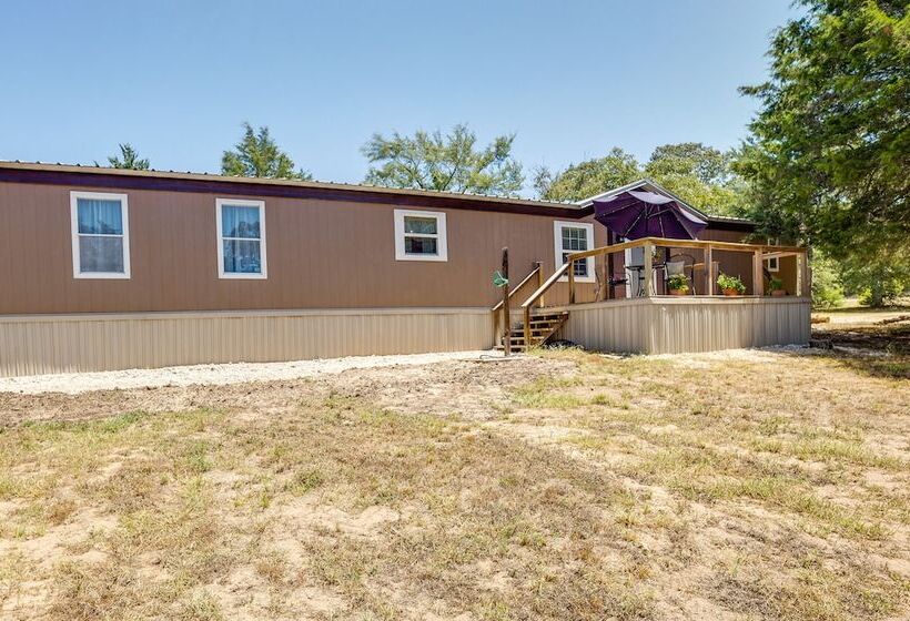 Secluded Rural Home In Normangee!