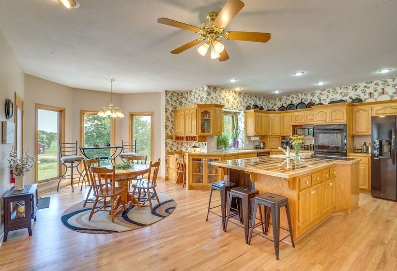 Country Living W/ Spacious Yard: Sibley Home!