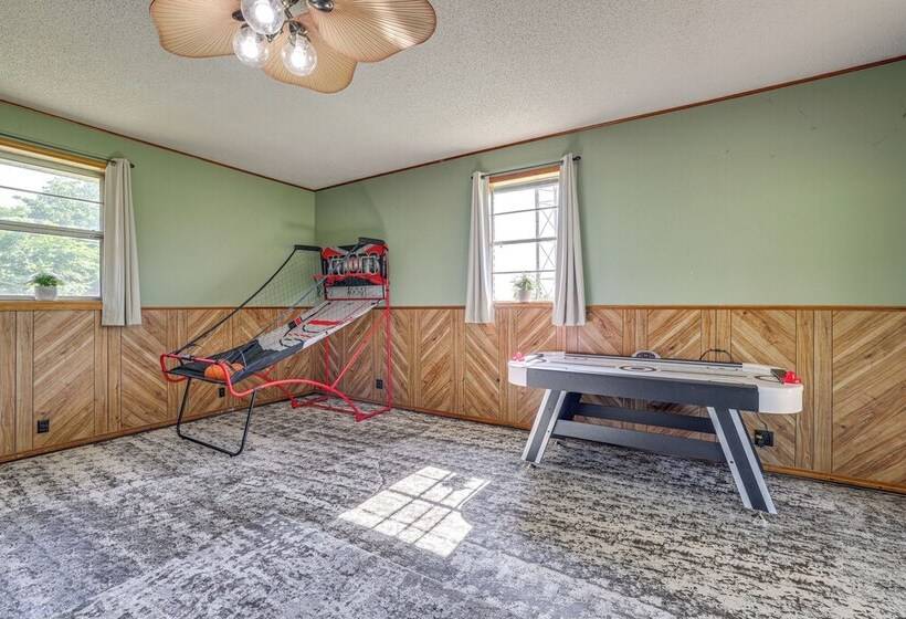 Southwest City Home W/ Fire Pit: 9 Mi To Grove!