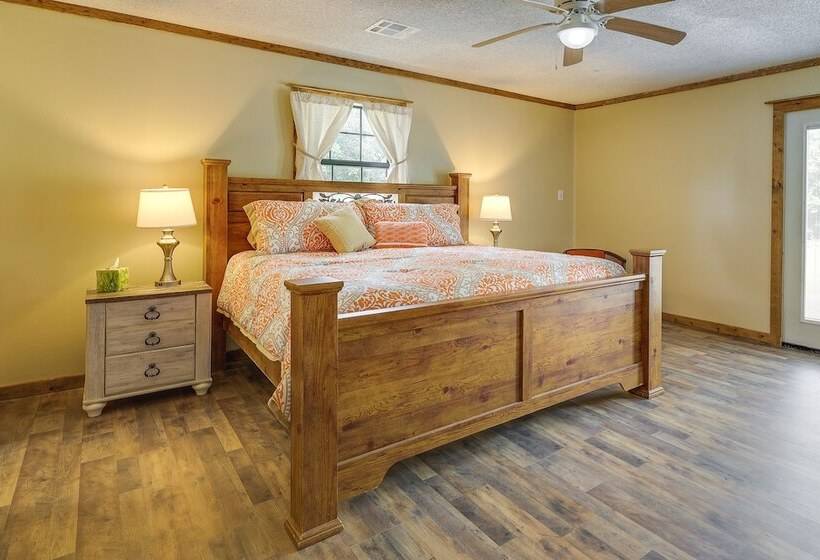 Southwest City Home W/ Fire Pit: 9 Mi To Grove!