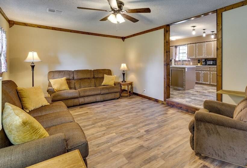 Southwest City Home W/ Fire Pit: 9 Mi To Grove!