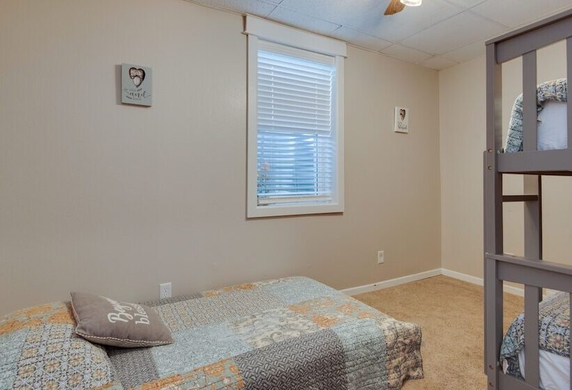 Steamboat Rock Home ~ 3 Mi To Pine Lake State Park