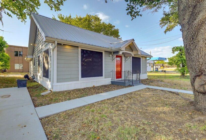 Sunny Hearne Home Near Universities!