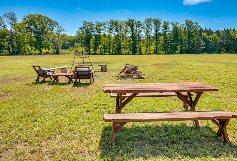 Toivola Home W/ Fire Pit: 8 Mi To Lake Superior!