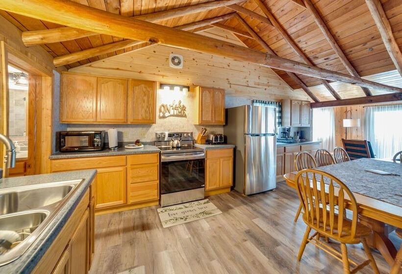 Waterfront Lake Michigan Retreat W/ Beach!