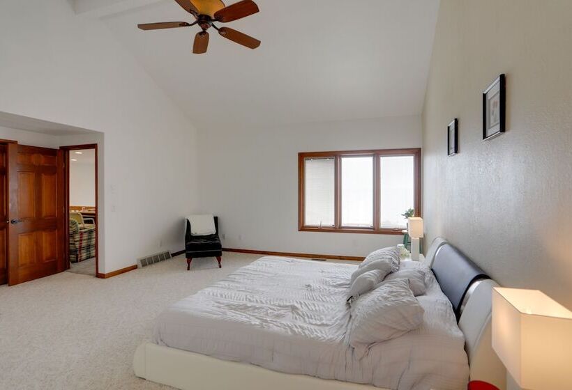 Waterfront Luna Pier Home 14 Mi To Downtown Toledo