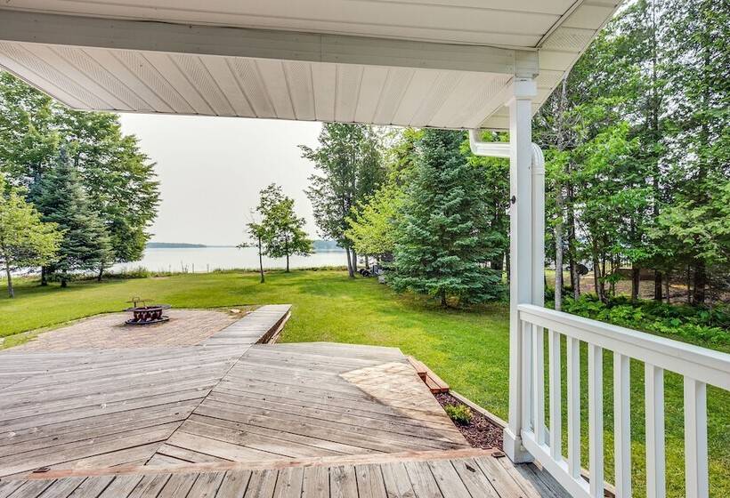 Waterfront Pelican Lake Cottage W/ Lake Access!