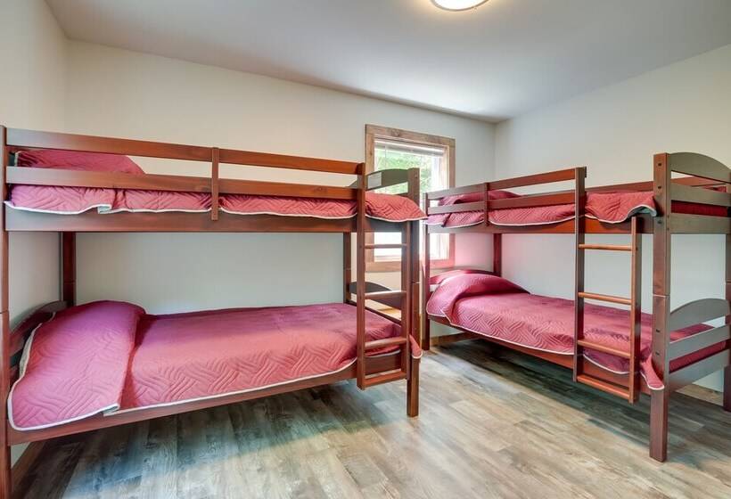 Wooded Hancock Home Near Ski & Snowmobile Trails!