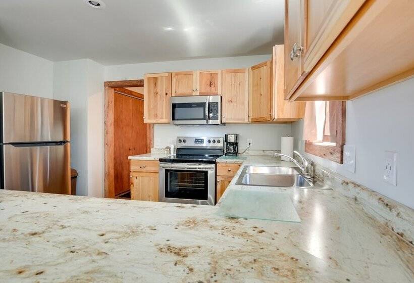 Wooded Hancock Home Near Ski & Snowmobile Trails!