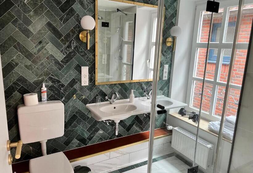 مبيت وإفطار Five Rooms