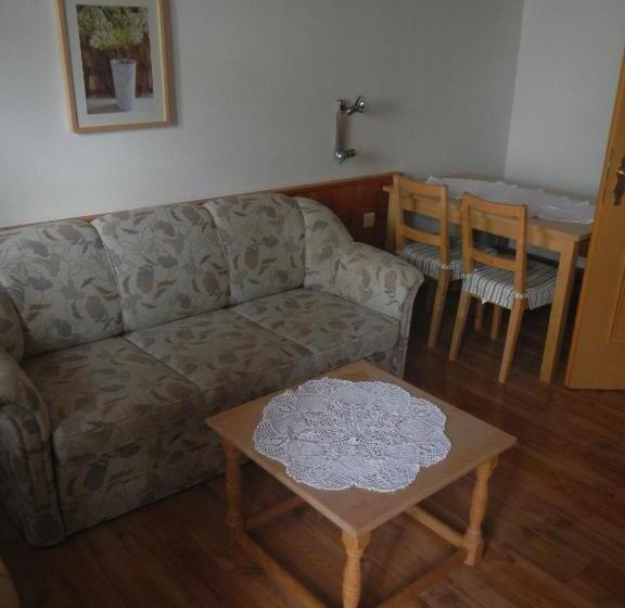 تختخواب و صبحانه Gästehaus Brigitte