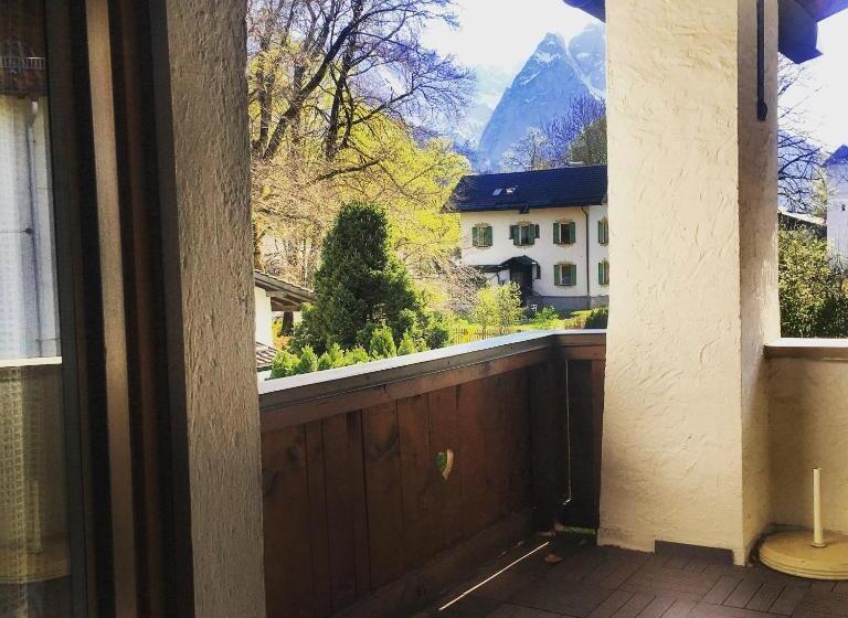 تختخواب و صبحانه Gästehaus Brigitte