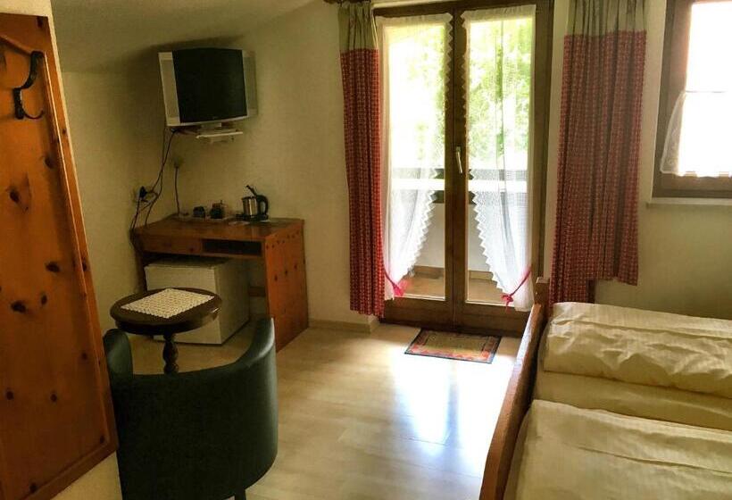 تختخواب و صبحانه Gästehaus Brigitte