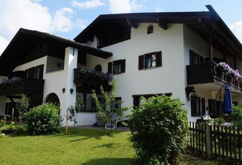 تختخواب و صبحانه Gästehaus Brigitte