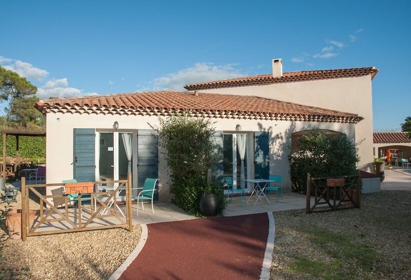 민박 Le Mas Pinede