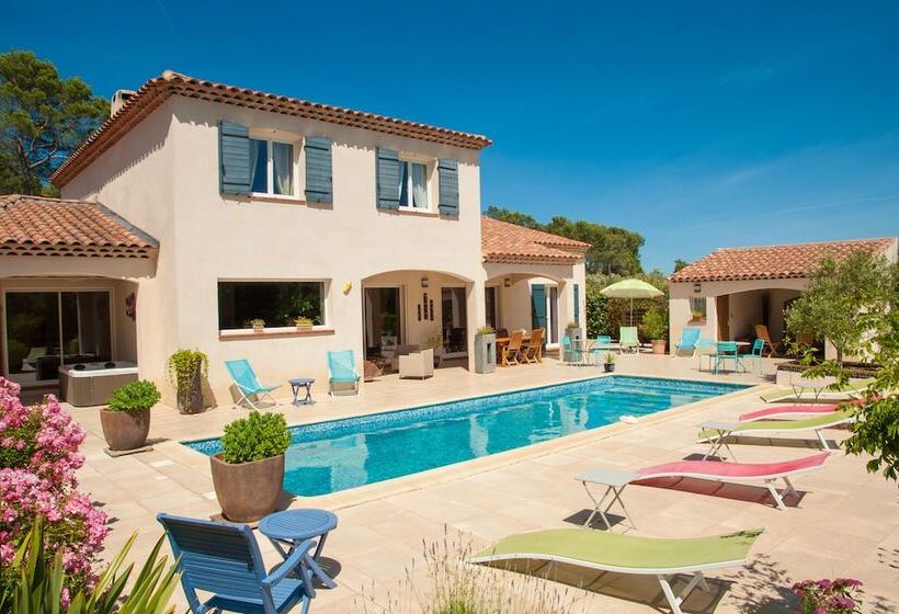 민박 Le Mas Pinede