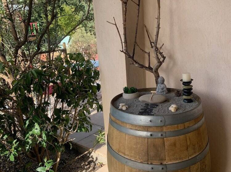 민박 Le Mas Pinede