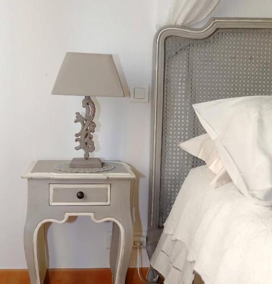 Bed and Breakfast Les Tilleuls D Elisée