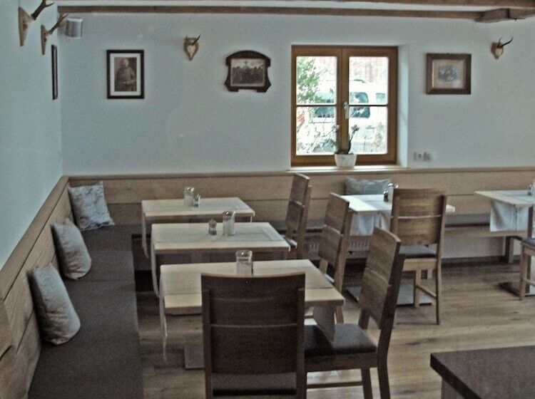 Bed and Breakfast Mammhofer Suite & Breakfast