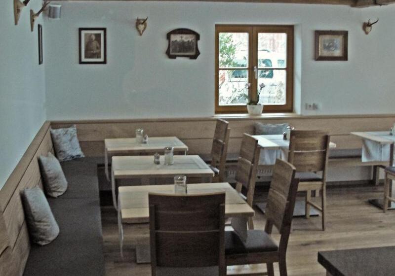 ベッドアンドブレックファースト Mammhofer Suite & Breakfast