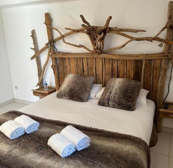 צימר Manade Des Baumelles