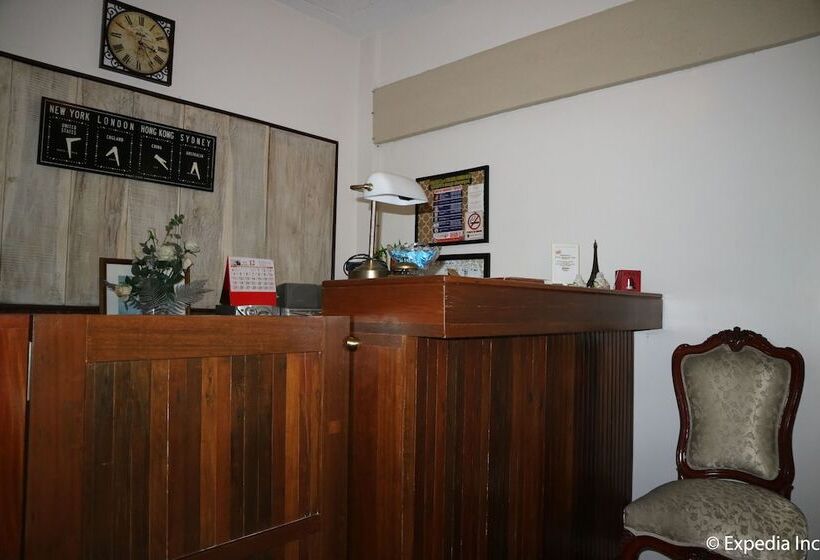 مبيت وإفطار Ronamar Apartelle