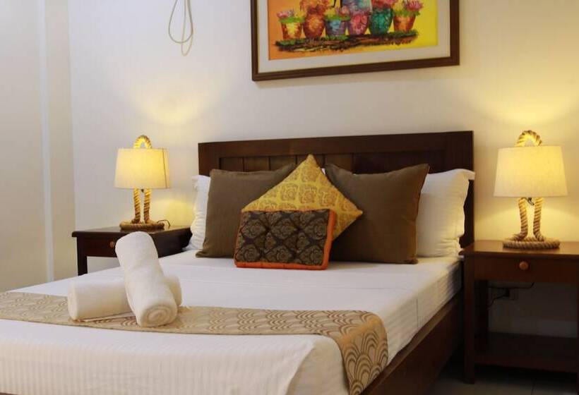 مبيت وإفطار Ronamar Apartelle