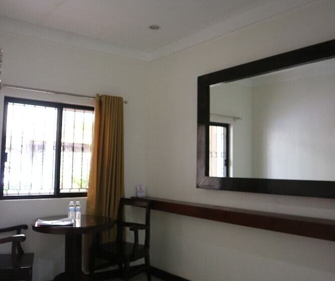 مبيت وإفطار Ronamar Apartelle