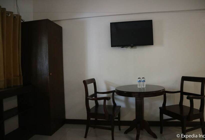 مبيت وإفطار Ronamar Apartelle