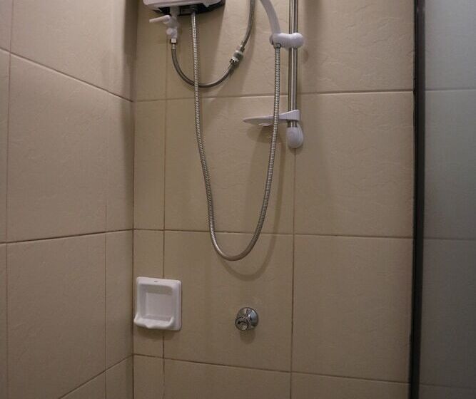 مبيت وإفطار Ronamar Apartelle