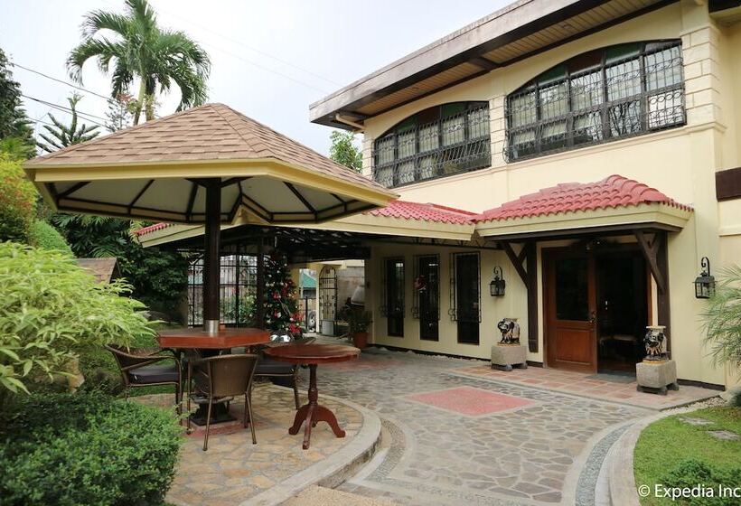 مبيت وإفطار Ronamar Apartelle