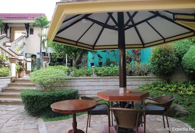 مبيت وإفطار Ronamar Apartelle