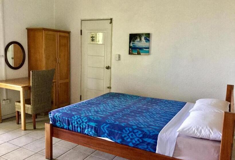 تختخواب و صبحانه Room With A View & Apartment Style