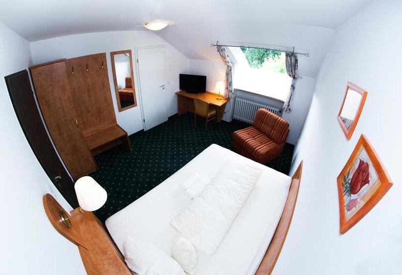 Отель -restaurant Föhren-hof