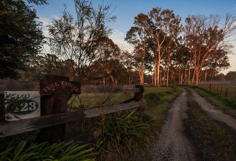 Fullcircle Farm Bed & Breakfast