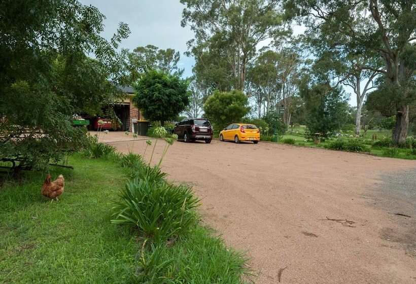 Fullcircle Farm Bed & Breakfast