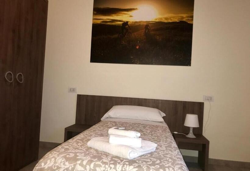 簡易ホテル Bed & Bike