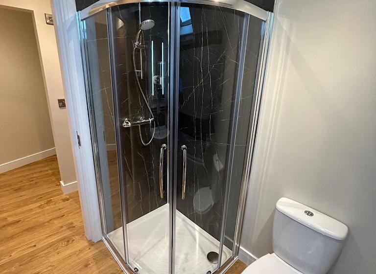 客栈  Grapes Hotel, Bar & Restaurant Snowdonia Nr Zip World